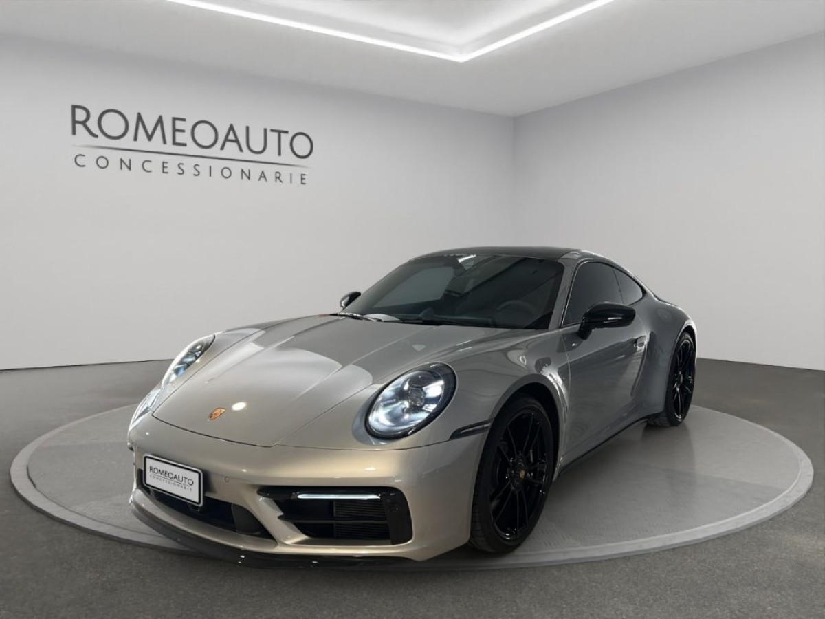 Porsche 911 - 3.0 Carrera 4 gts - PDK